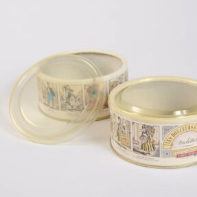 Cardboard boxes: candy boxes Cardboard boxes: candy boxes