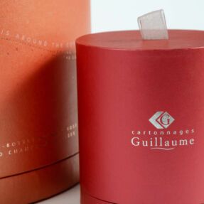 Cylindrical packaging: Guillaume box Cylindrical packaging: Guillaume box