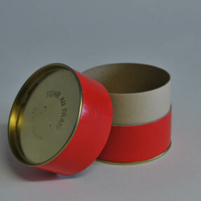 Crimped cardboard box Crimped cardboard box